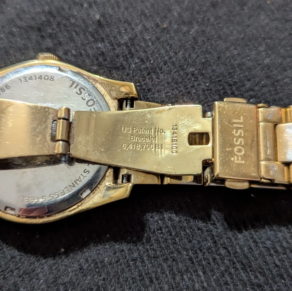 Fossil Gold Tone ES3686 Champagne Dial Stainless Steel 39mm Watch